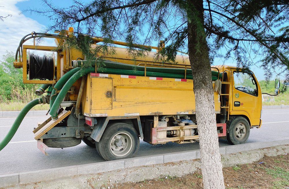 283健园清洗抽粪车